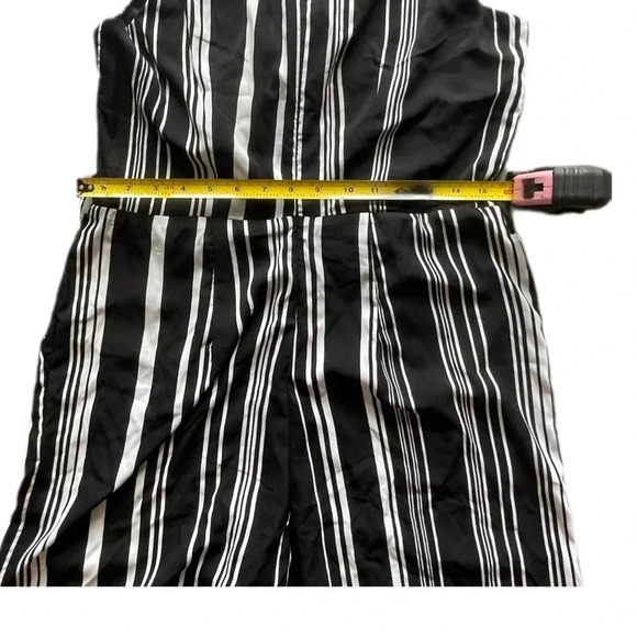 Spense Sleeveless Black and White Jumpsuit with Tied Waist Women’s 8 - Picture 7 of 12